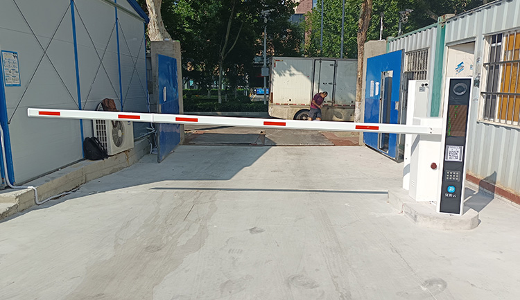 恭喜武汉单位某停车系统成功交付